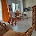 5 Pax Playa דירה *