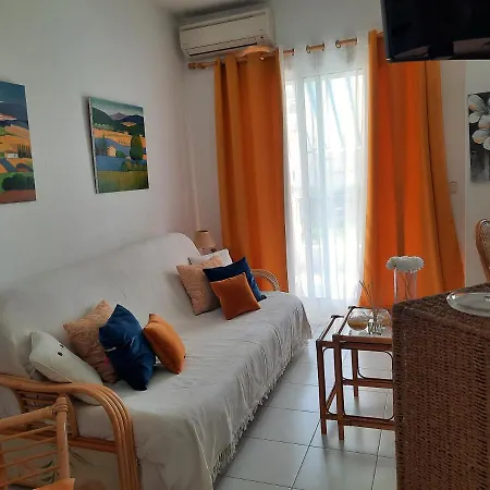 5 Pax Playa * 德尼亚